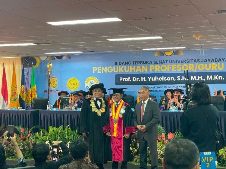 Ketum Peradi Profesional Jadi Ketua Senat Sidang Terbuka Pengukuhan Prof Yuhelson sebagai Guru Besar